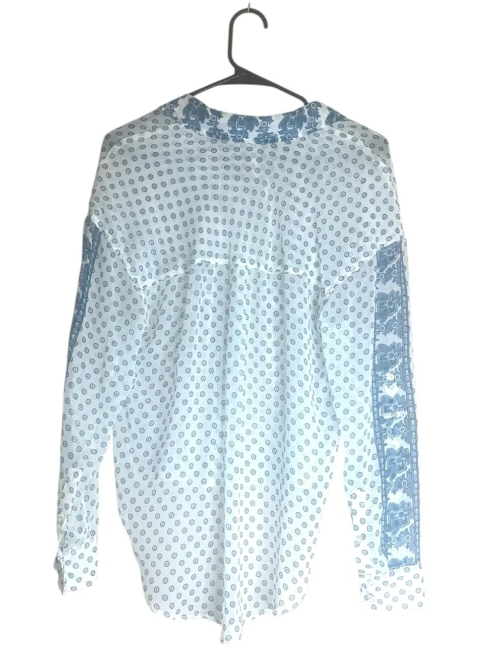 Free People Blue and White Printed Boho Sheer Long Sleeve Blouse Sz XS - Picture 11 of 14